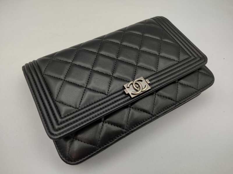 シャネル買取　ボーイシャネルチェーンウォレット